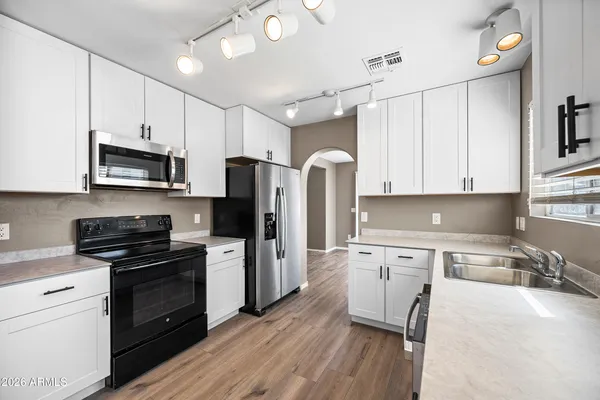 $2,310 | 3719 East Inverness Avenue, Unit 14, Mesa, AZ 85206