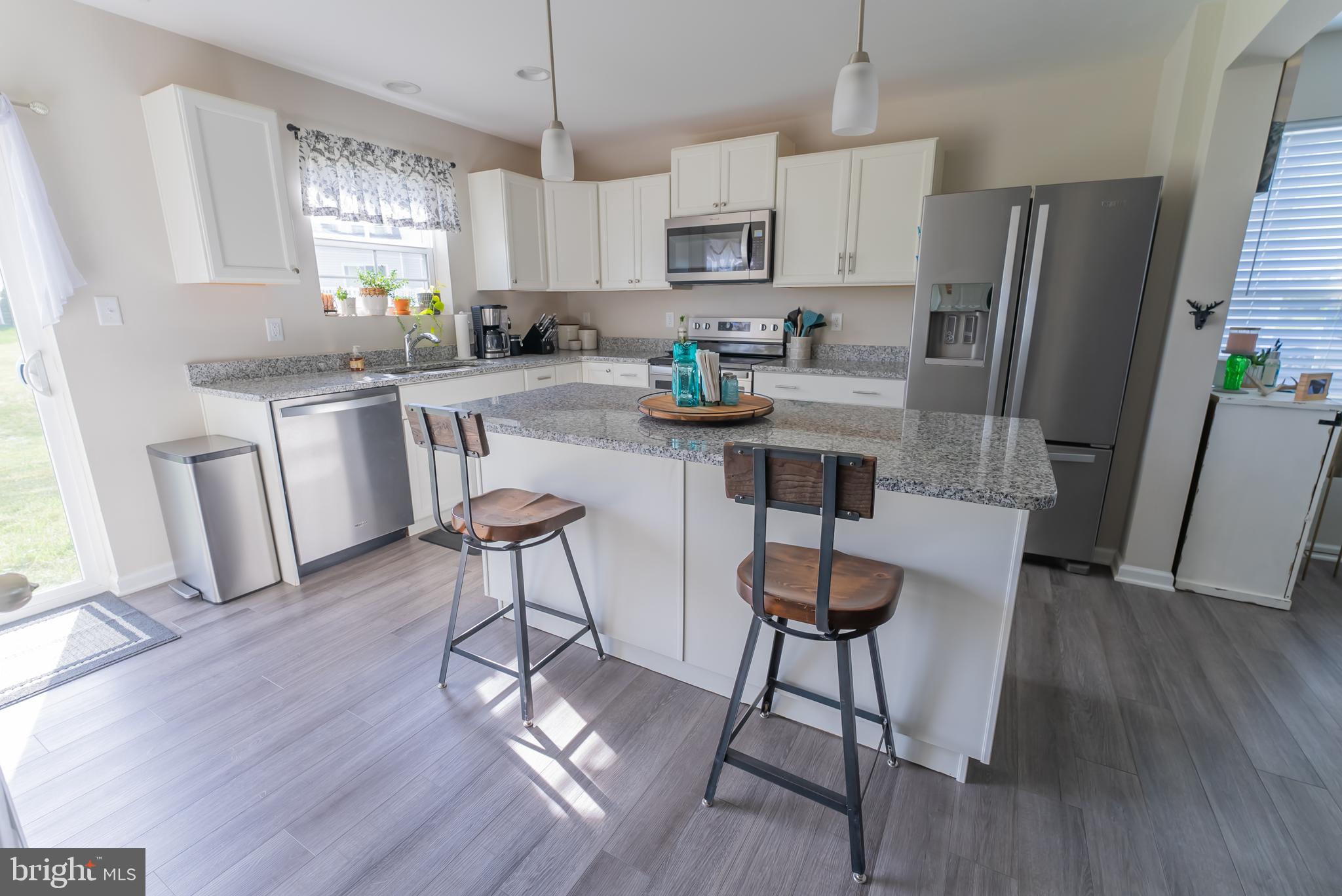 98 Eurasian Drive Bunker Hill, WV 25413 - Photo 7 of 28