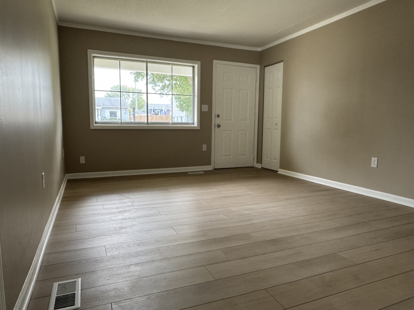 422 Haller Avenue Romeoville, IL 60446 - Photo 11 of 39 Gallery Image 11