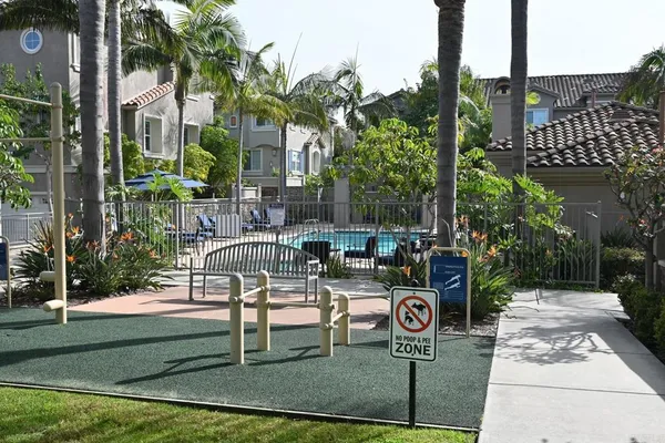 $4,800 | 1037 Loretta Lane, Carlsbad, CA 92008