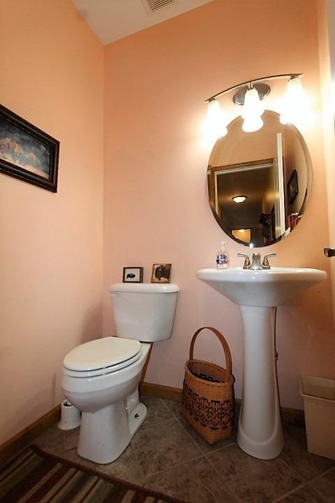 8046 Forest Road Cincinnati, OH 45255 - Photo 17 of 41 Gallery Image 17