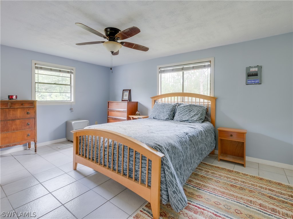 20650 Jamie Road North Fort Myers, FL 33917 - Photo 5 of 26 Gallery Image 5