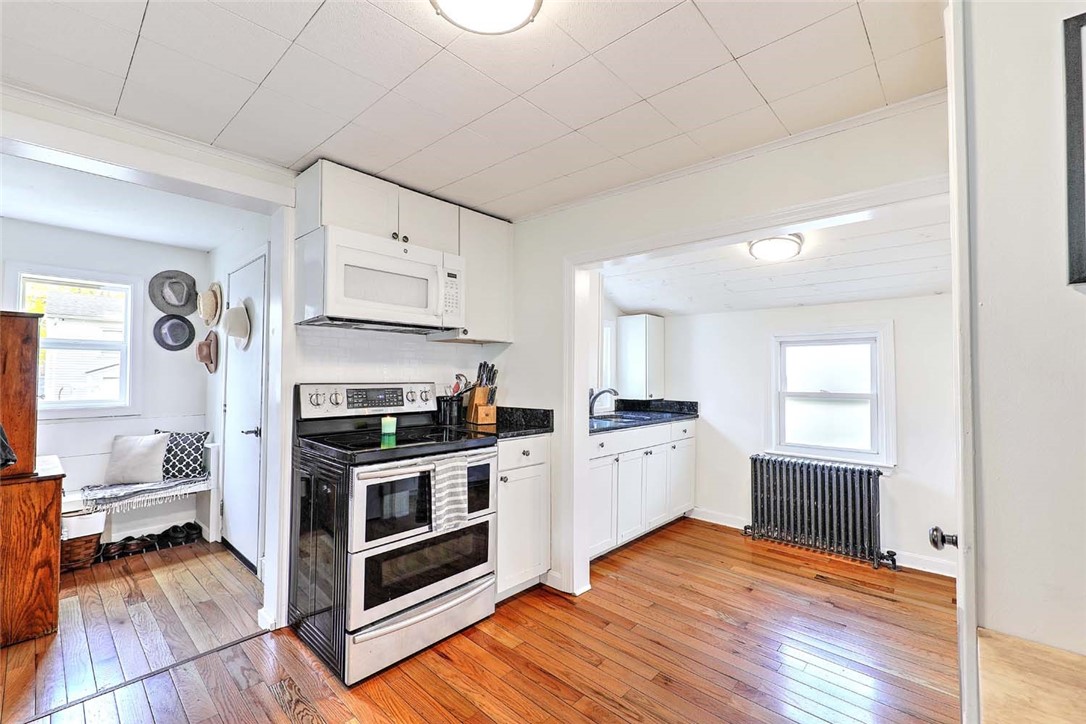 5 Oakside Street Warwick, RI 02889 - Photo 11 of 24