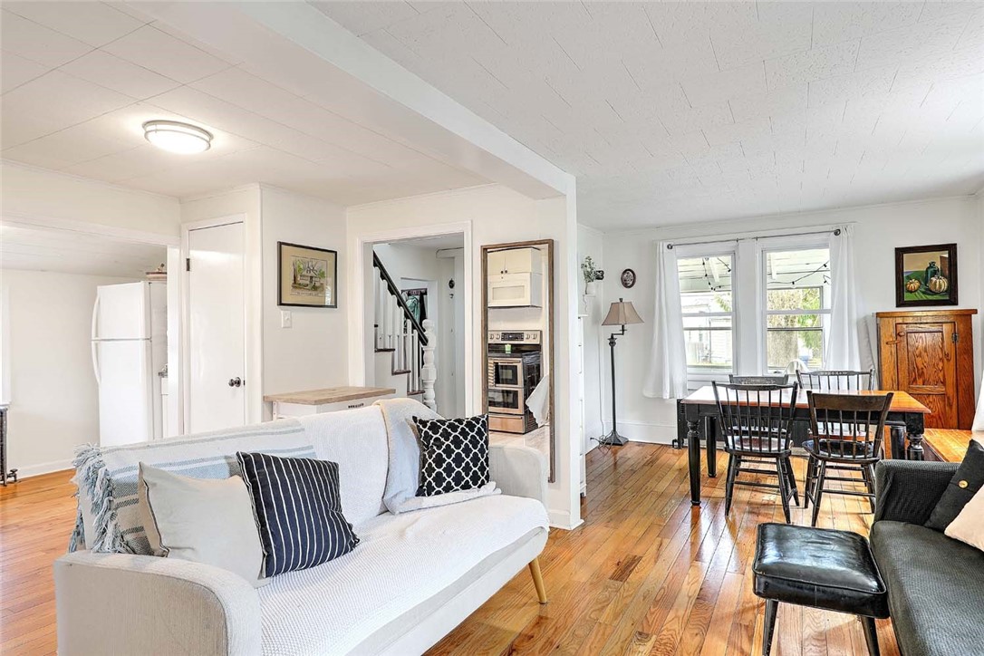 5 Oakside Street Warwick, RI 02889 - Photo 7 of 24