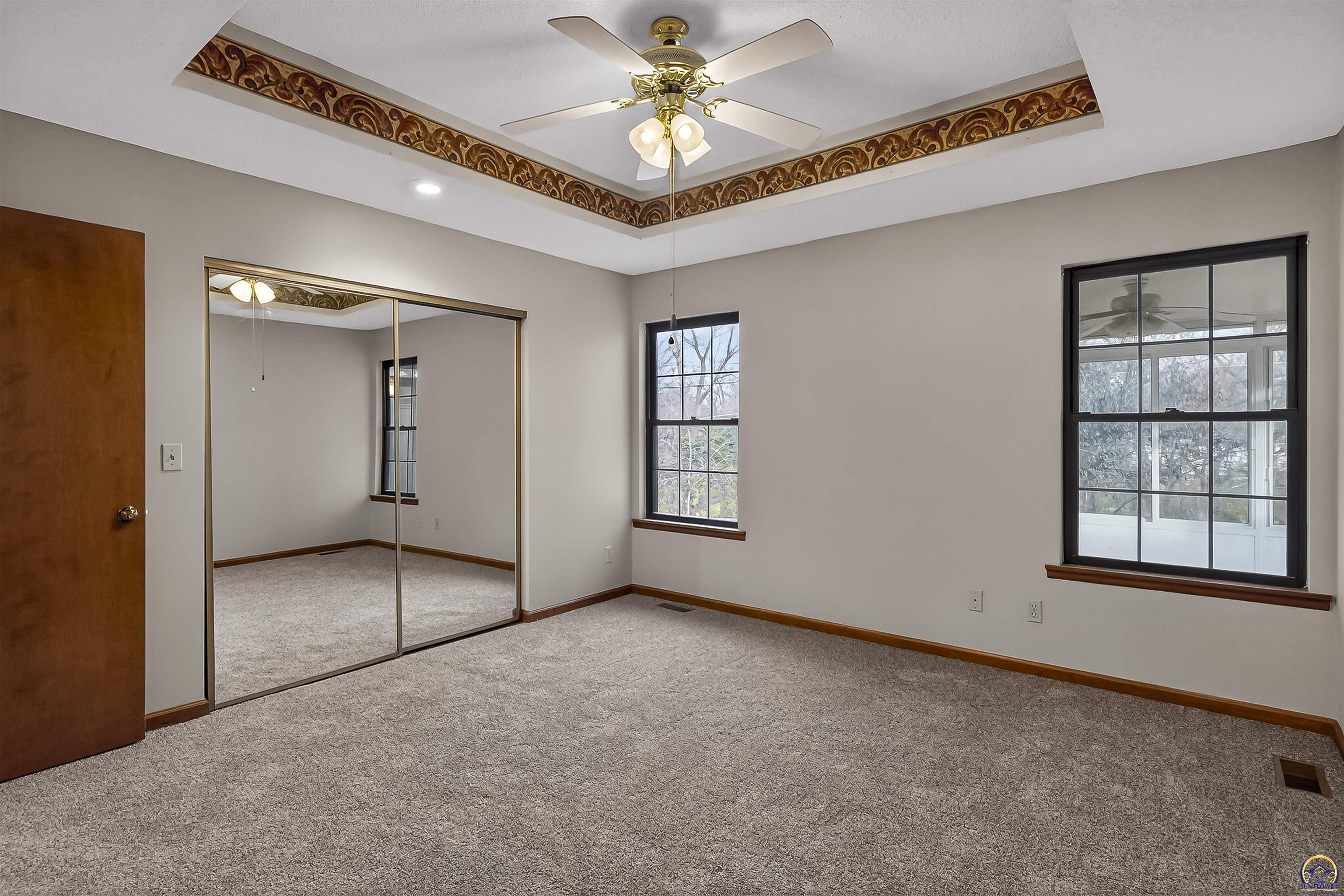 2636 Southwest Arrowhead Road, Unit A Topeka, KS 66614 - Photo 12 of 28