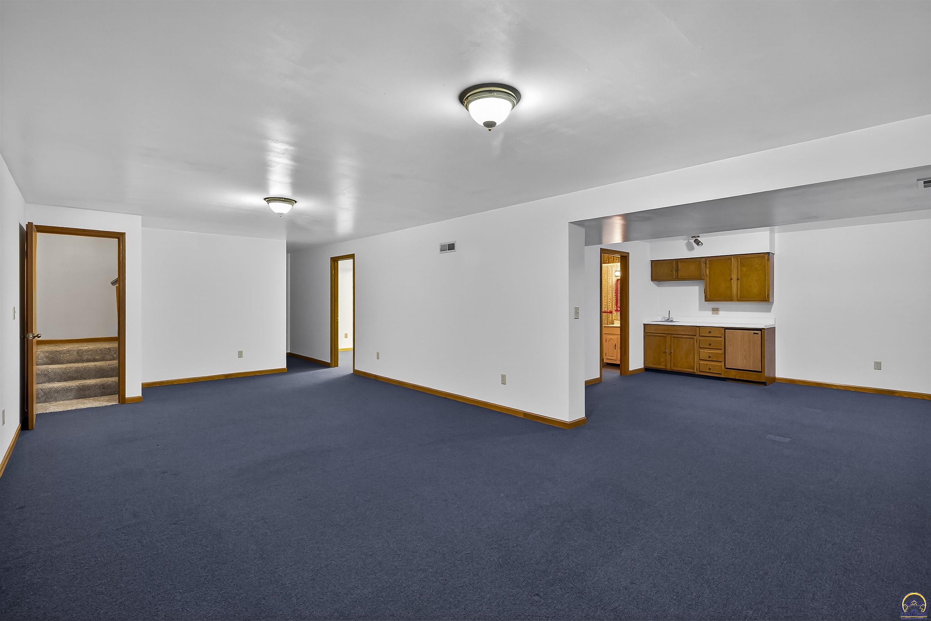 2636 Southwest Arrowhead Road, Unit A Topeka, KS 66614 - Photo 18 of 28