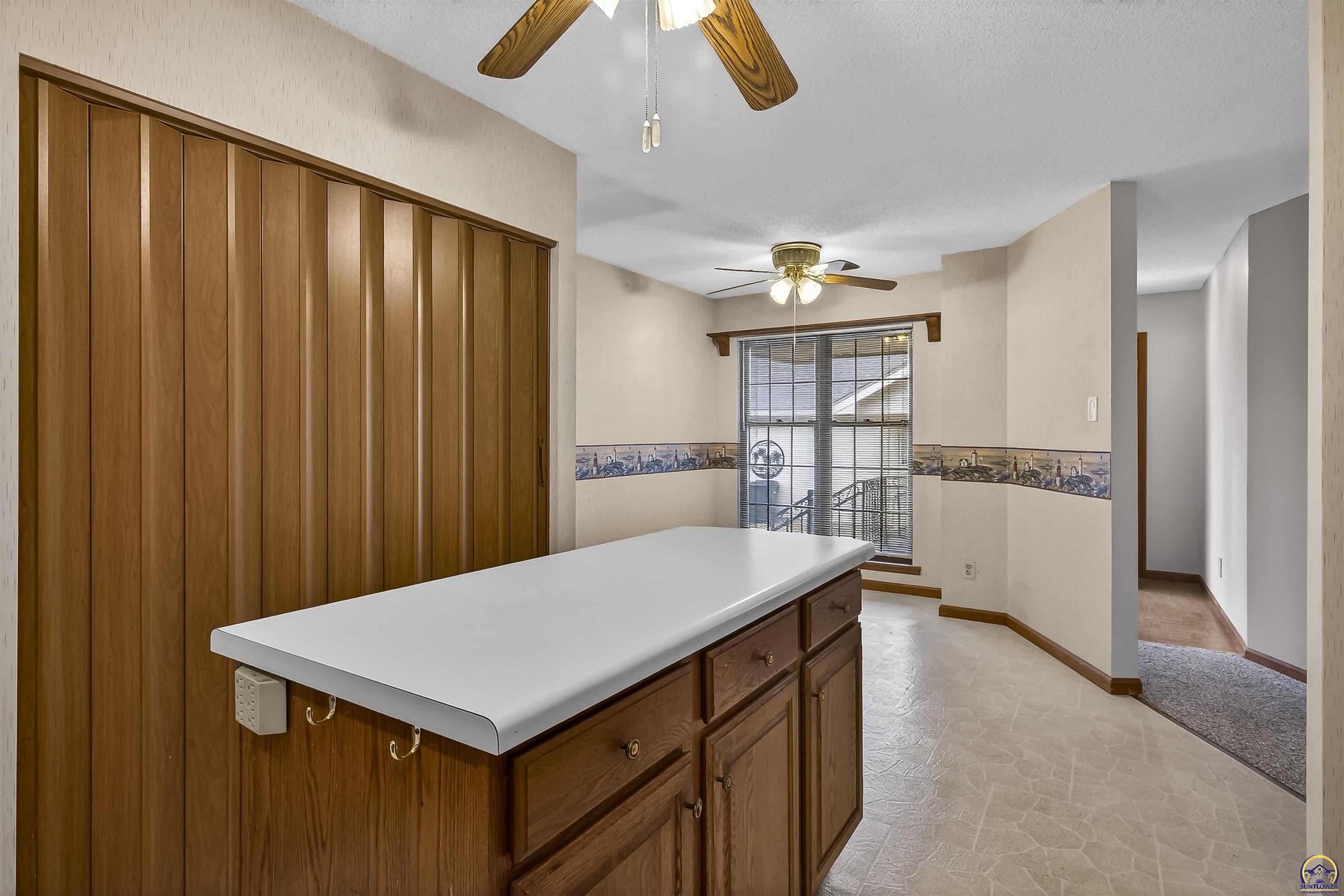 2636 Southwest Arrowhead Road, Unit A Topeka, KS 66614 - Photo 5 of 28