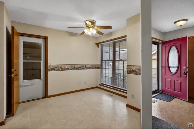 $219,900 | 2636 Southwest Arrowhead Road, Unit A, Topeka, KS 66614