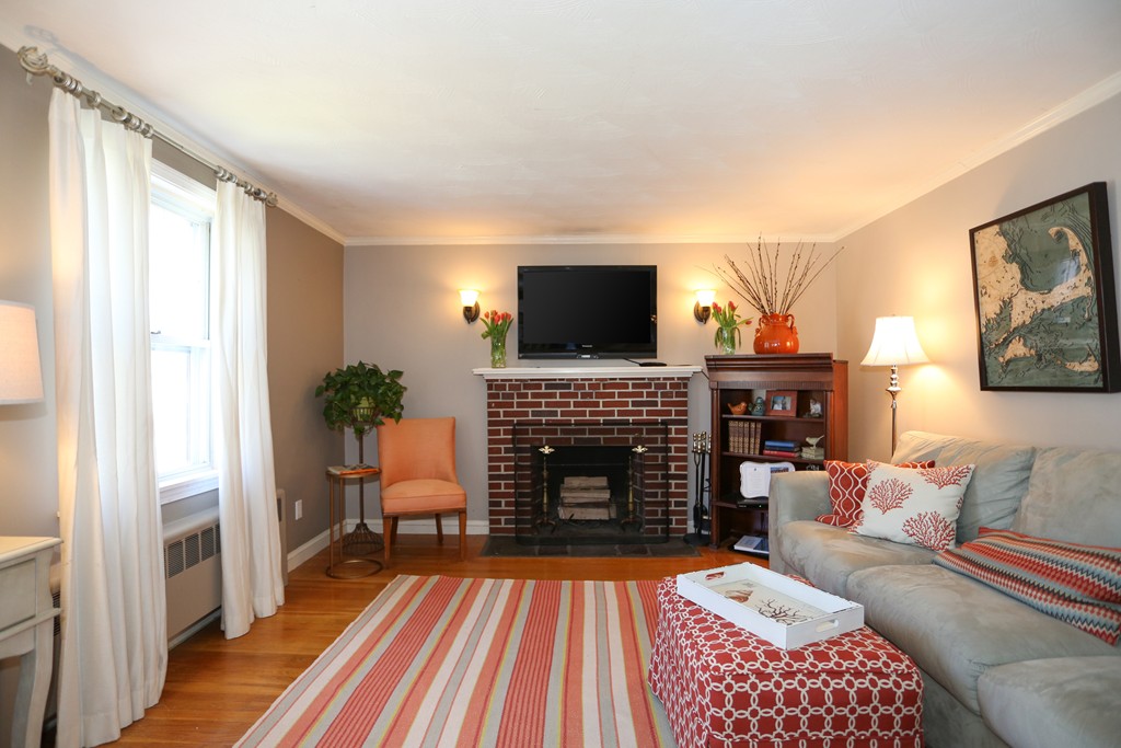29 Hillside Road Dedham, MA 02026 - Photo 6 of 23 Gallery Image 6