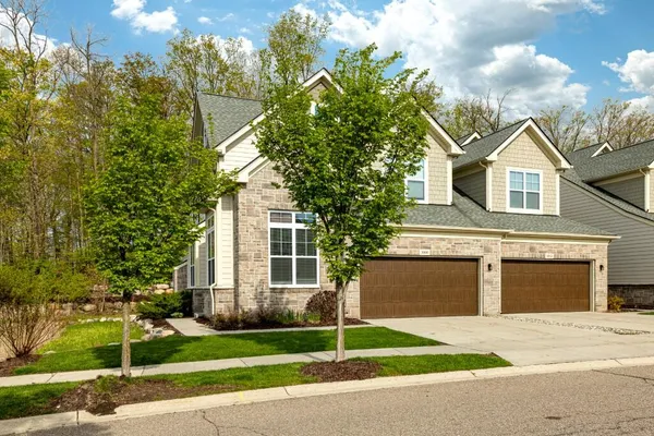 $5,000 | 3000 North Spurway Drive, Ann Arbor, MI 48105