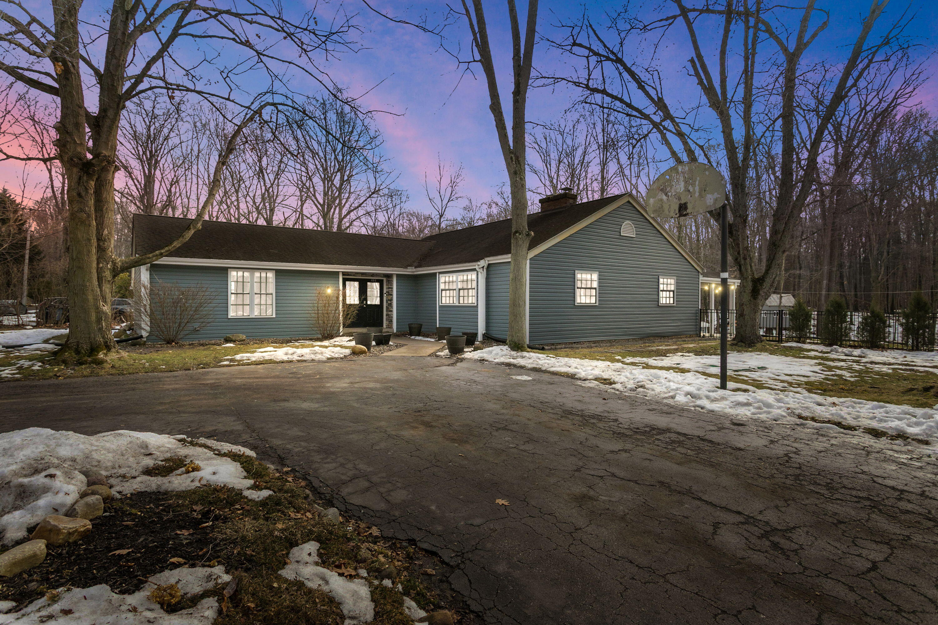 404 Golfview Road Michigan City, IN 46360 - Photo 23 of 23 3000x2000
