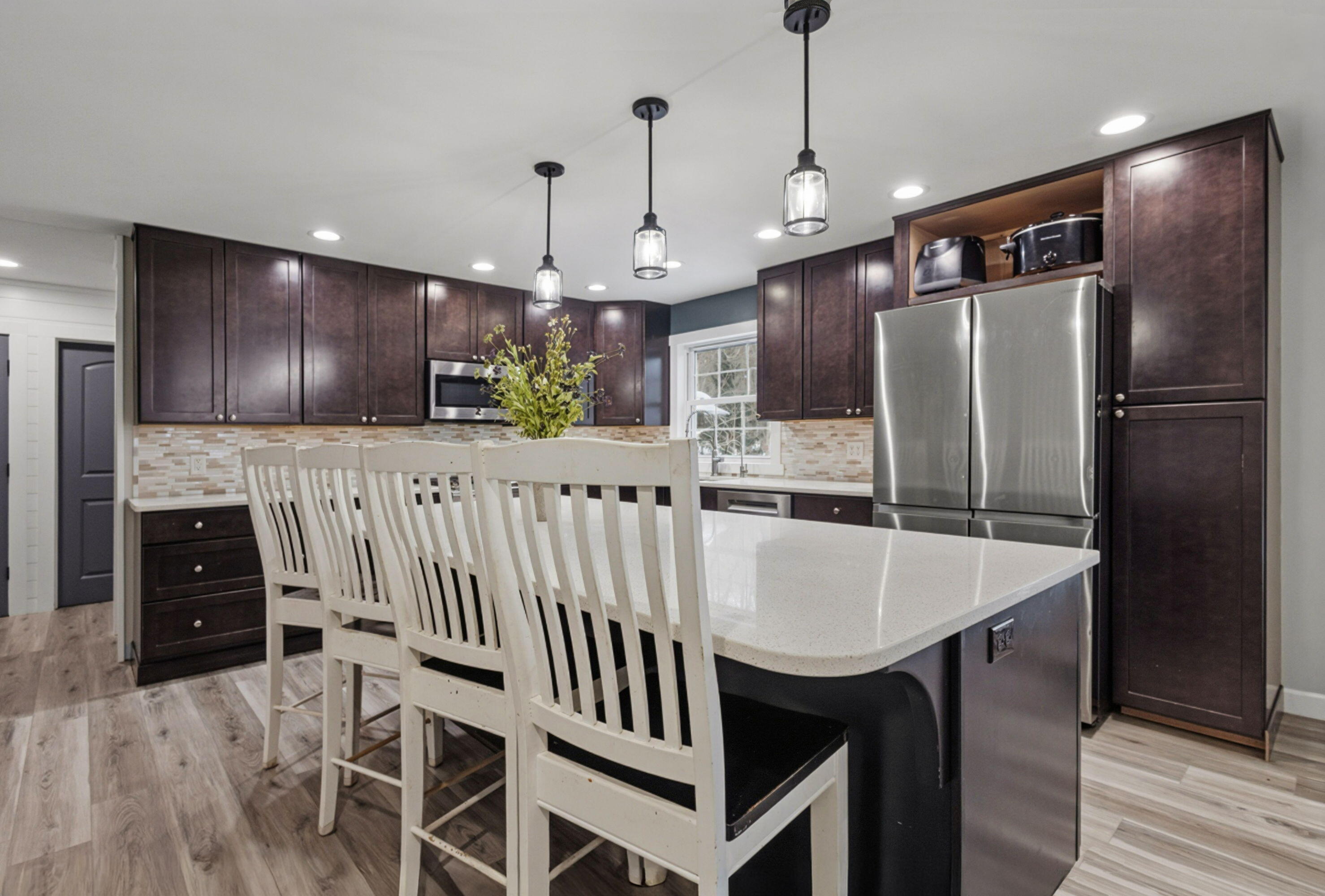 404 Golfview Road Michigan City, IN 46360 - Photo 8 of 23 2957x2000