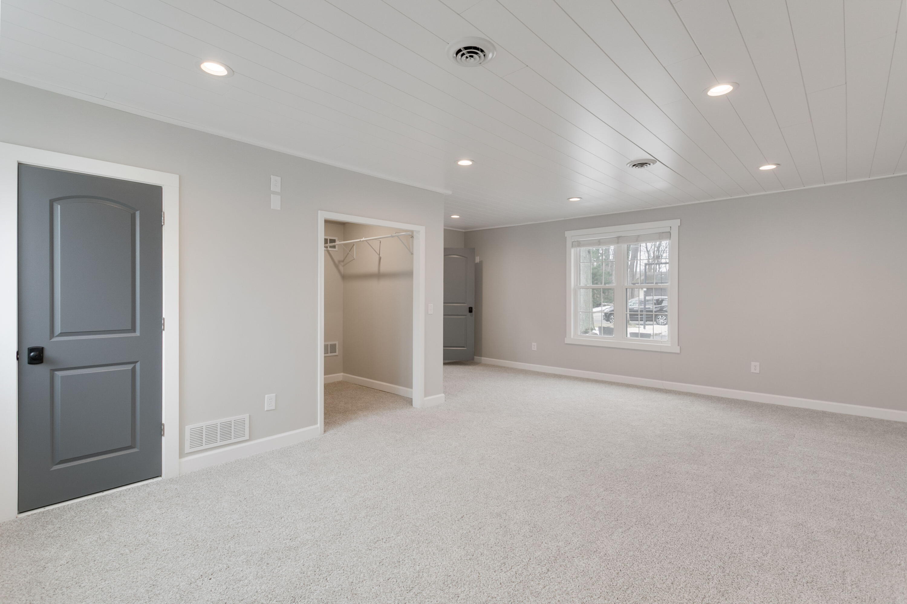 404 Golfview Road Michigan City, IN 46360 - Photo 10 of 23 3000x1999