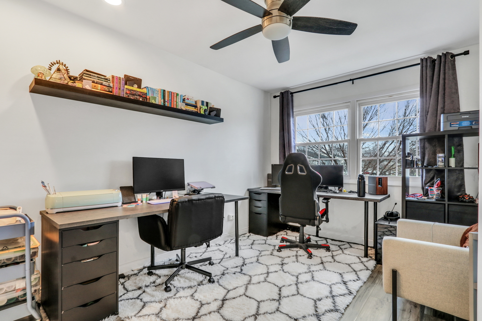 655 Hale Court Wheeling, IL 60090 - Photo 14 of 19 a view of a workspace with furniture