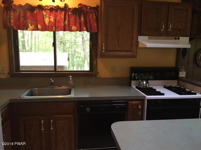 112 Colonia Road Milford, PA 18337 - Photo 6 of 16 Kitchen