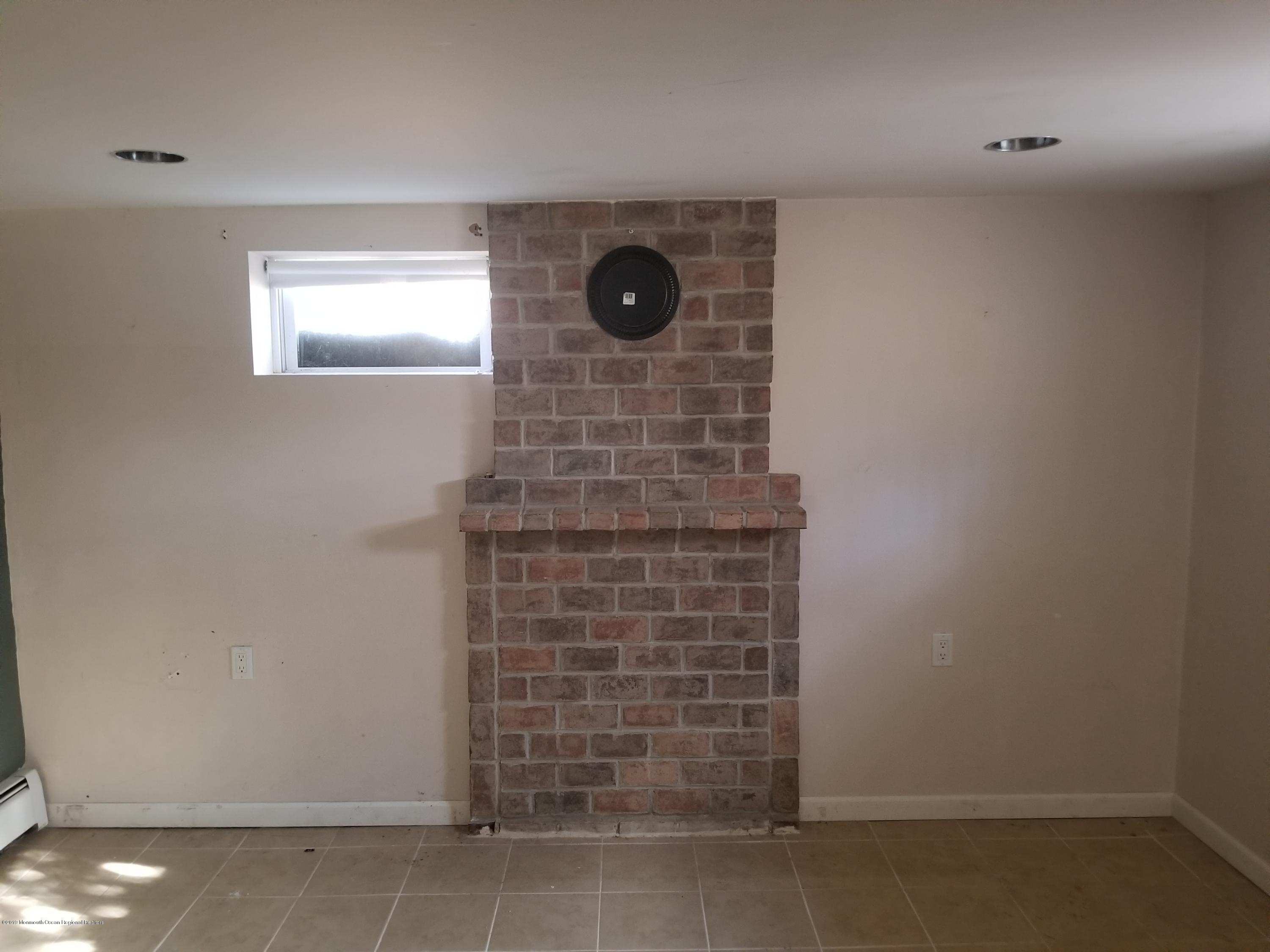 472 Freehold Road Jackson, NJ 08527 - Photo 20 of 31 20191212_103921