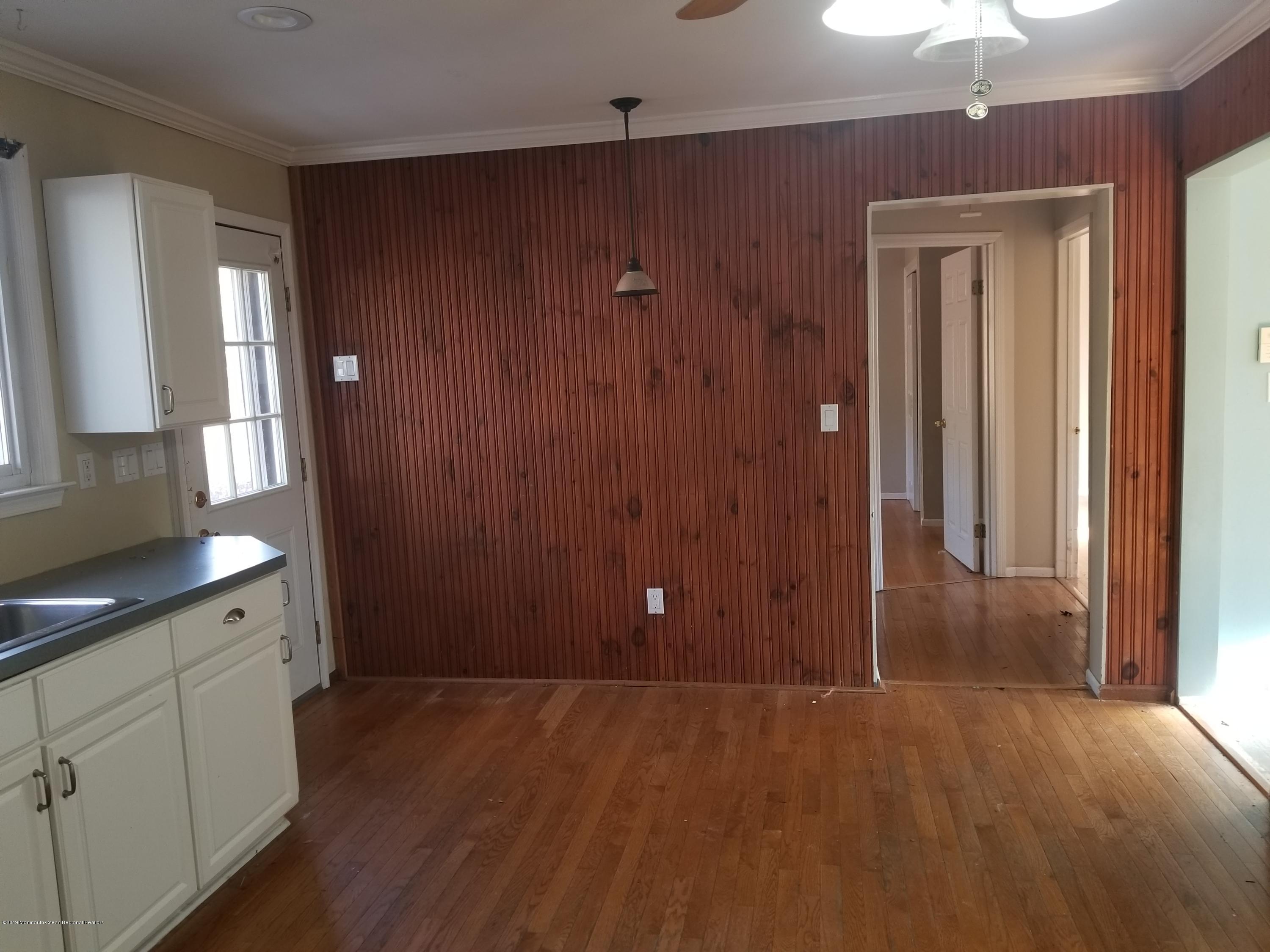 472 Freehold Road Jackson, NJ 08527 - Photo 5 of 31 20191212_103610