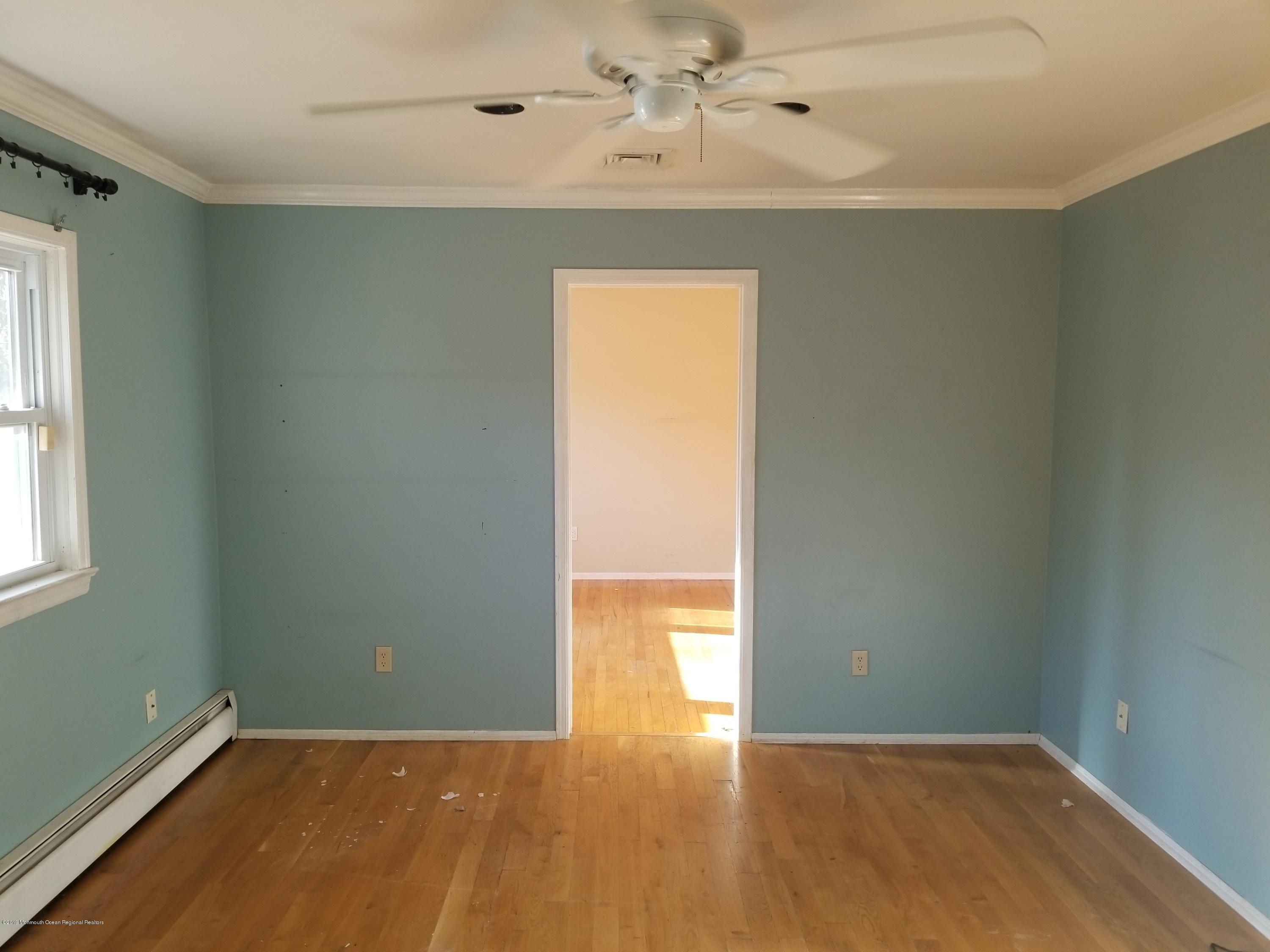 472 Freehold Road Jackson, NJ 08527 - Photo 6 of 31 20191212_103309