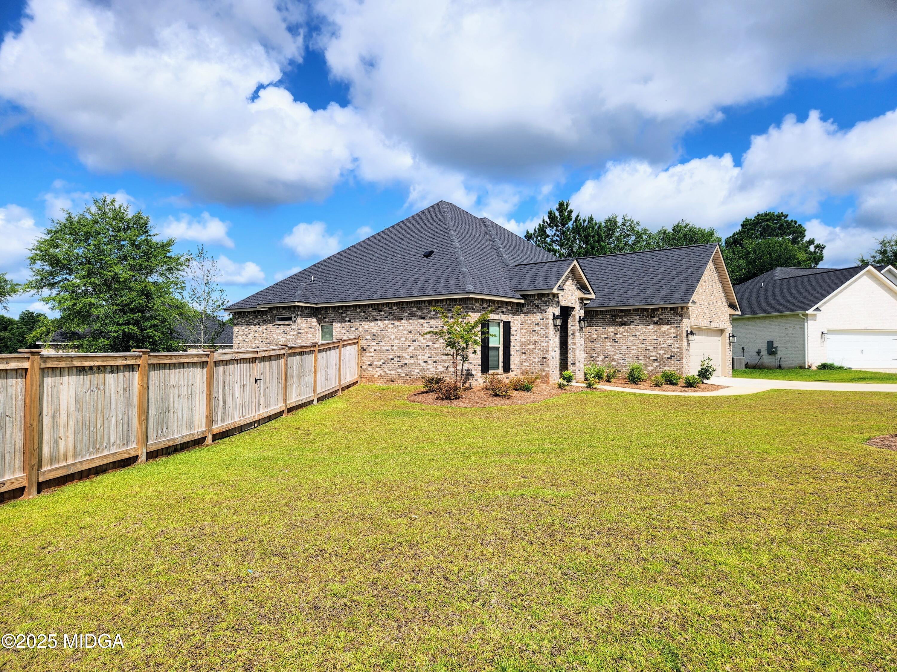 109 Raspberry Trail Perry, GA 31069 - Photo 11 of 63 20250619_104943