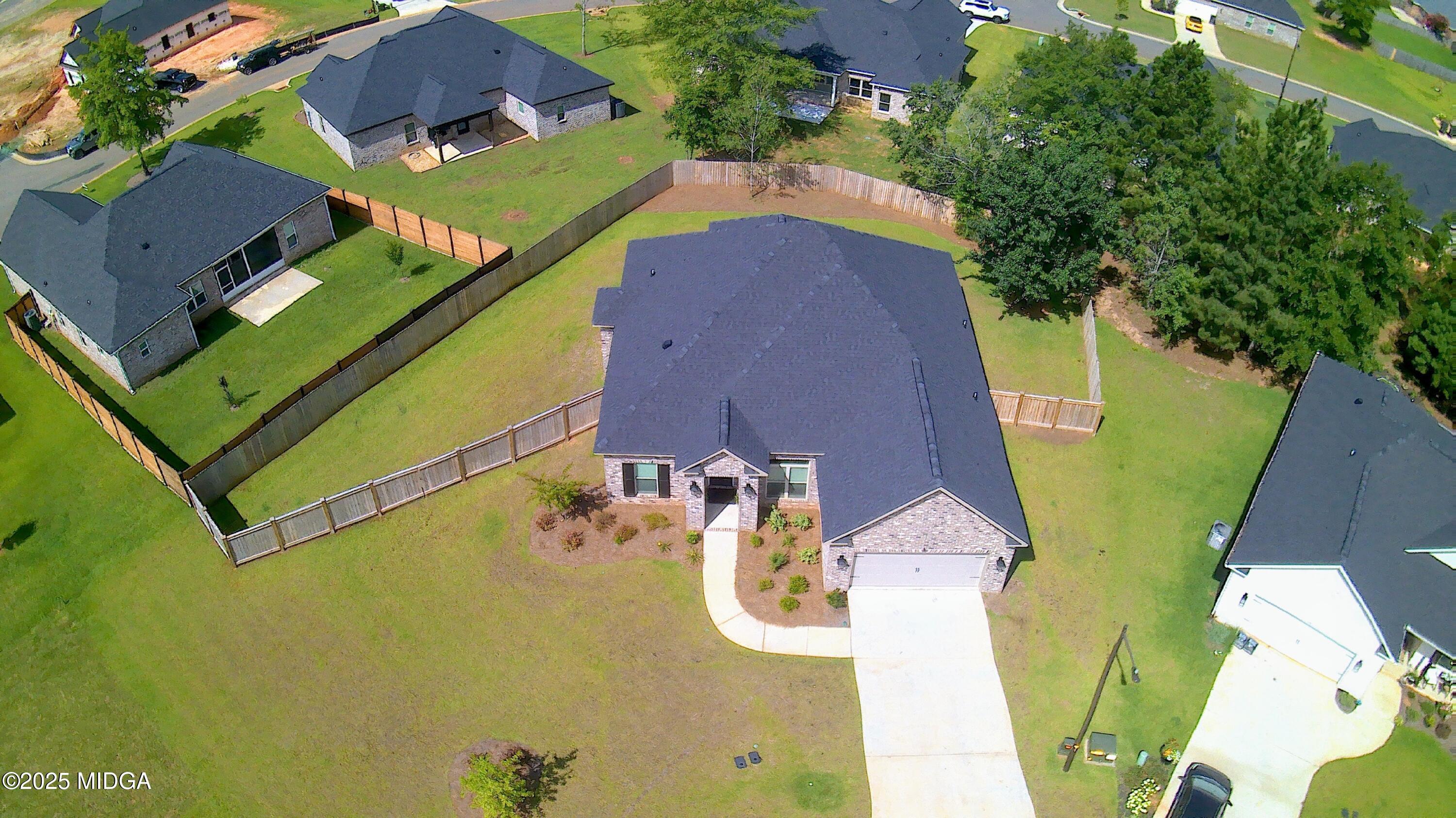 109 Raspberry Trail Perry, GA 31069 - Photo 7 of 63 20250619_104507_008