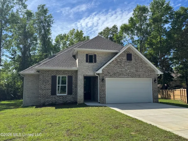 $309,900 | 8876 Kipapa Court, Diamondhead, MS 39525