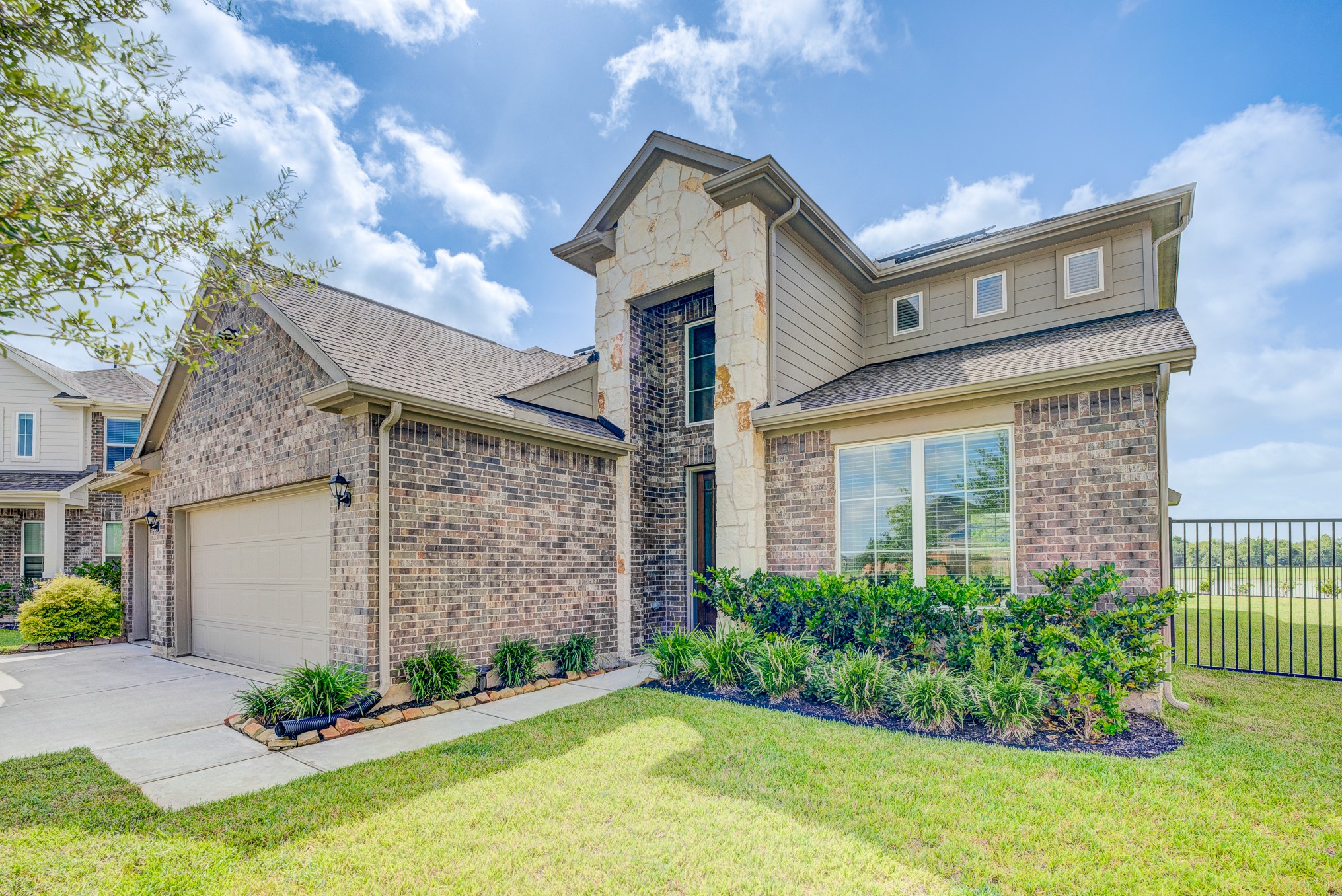 1926 Temple Grove Drive Rosharon, TX 77583 - Photo 2 of 49 Located in the gated section