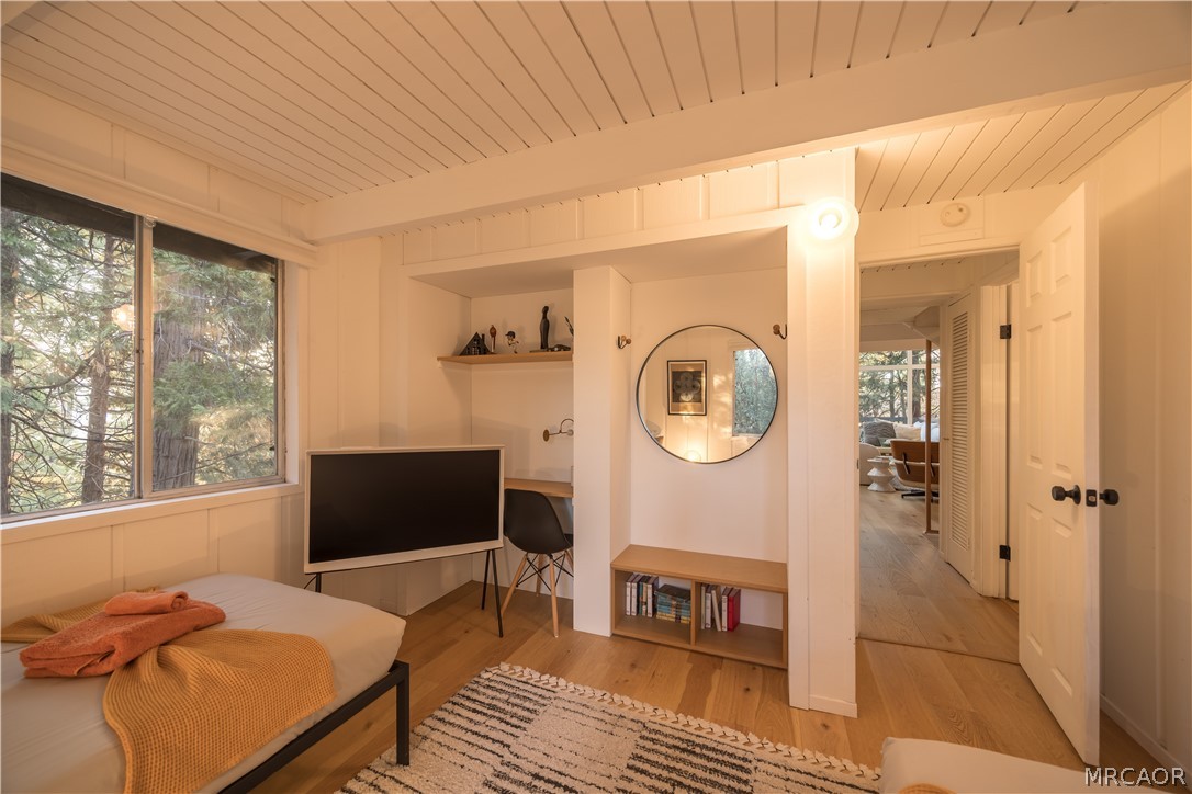 399 Rainier Road Lake Arrowhead, CA 92352 - Photo 19 of 48 Gallery Image 19