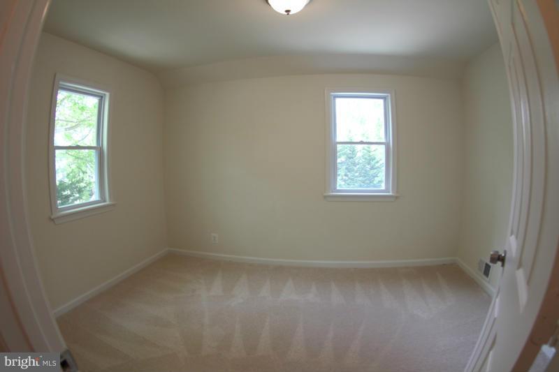 2611 Harris Avenue Silver Spring, MD 20902 - Photo 19 of 30 an empty room with a window
