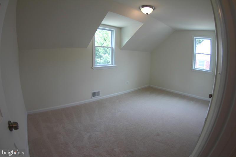 2611 Harris Avenue Silver Spring, MD 20902 - Photo 22 of 30 an empty room with a window