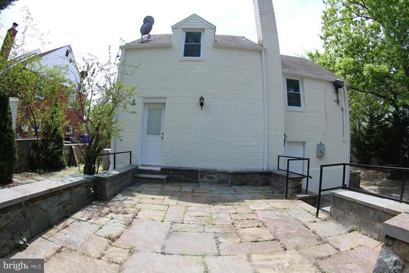 2611 Harris Avenue Silver Spring, MD 20902 - Photo 4 of 30 a view of a backyard with sitting area
