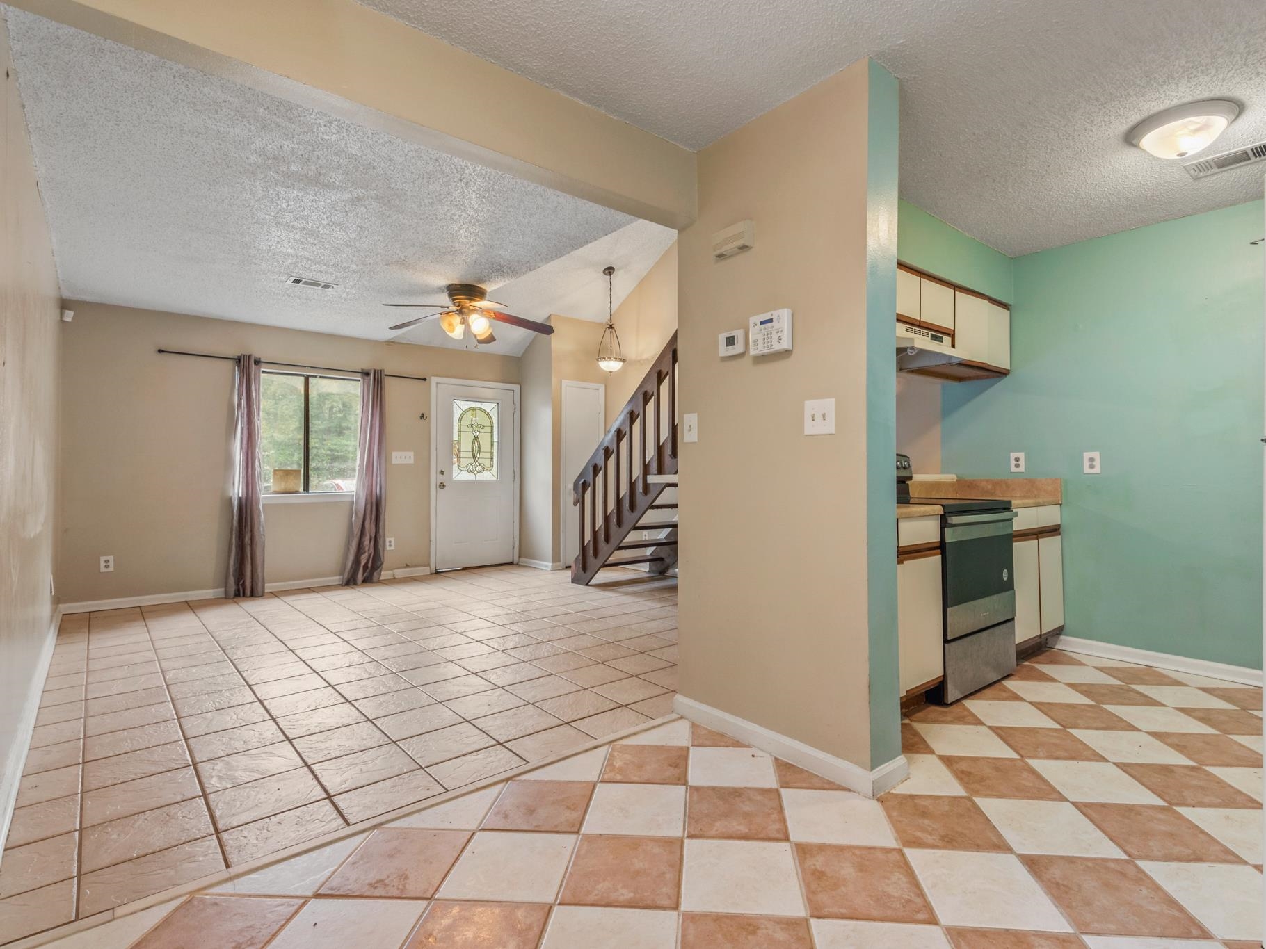 1812 Falconcrest Street Tallahassee, FL 32303 - Photo 5 of 39