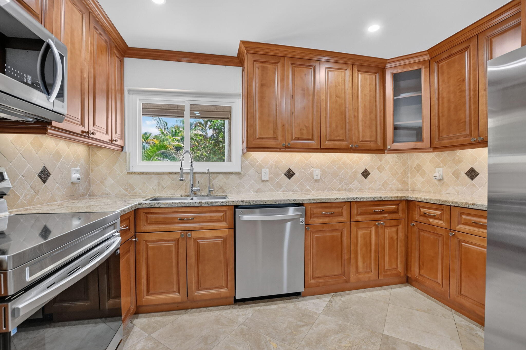 7813 Kenway Place West Boca Raton, FL 33433 - Photo 17 of 54 17-web-or-mls-DSC_3375