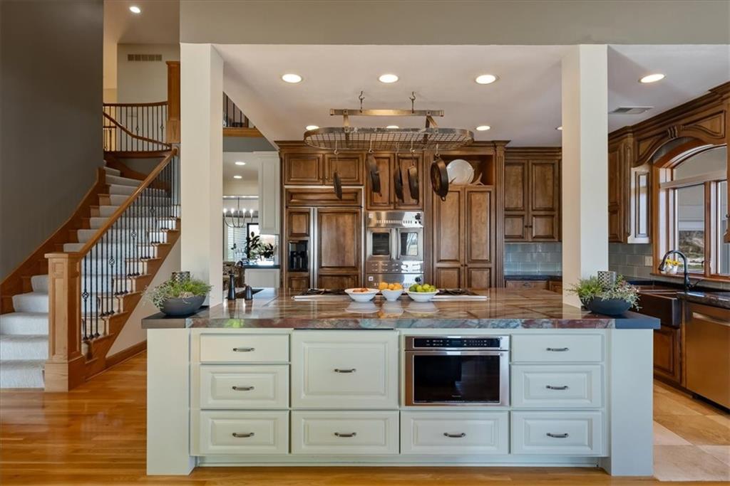 12517 South Harris Road Lee's Summit, MO 64086 - Photo 11 of 57