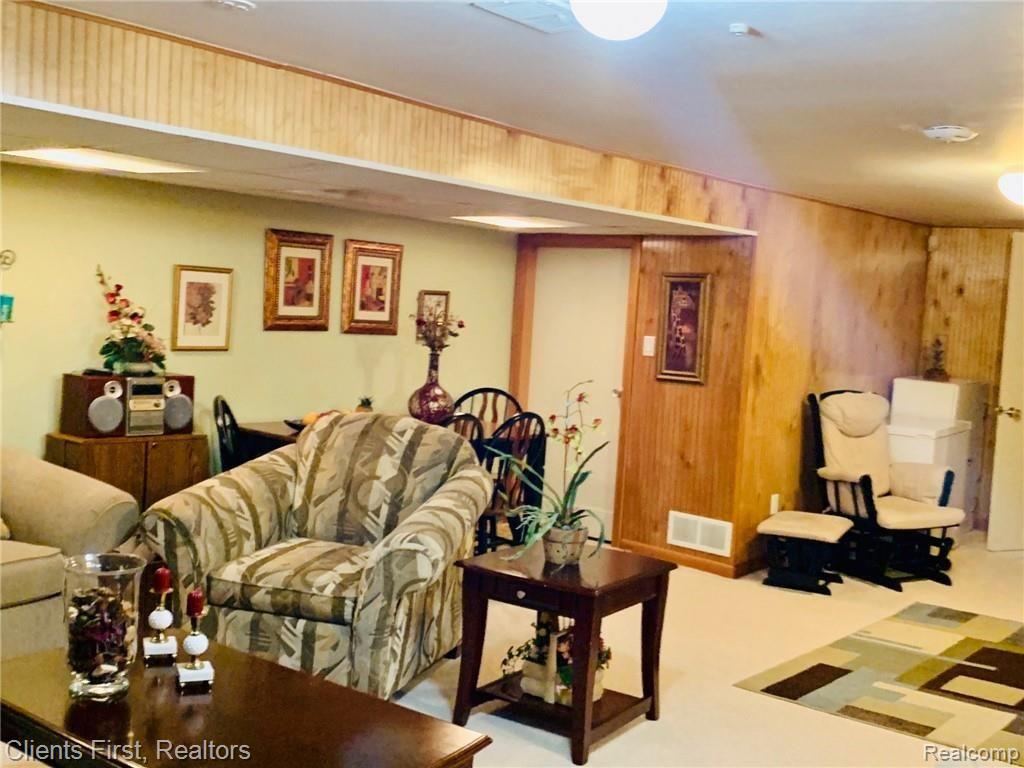 4504 15 Mile Road Sterling Heights, MI 48310 - Photo 40 of 50