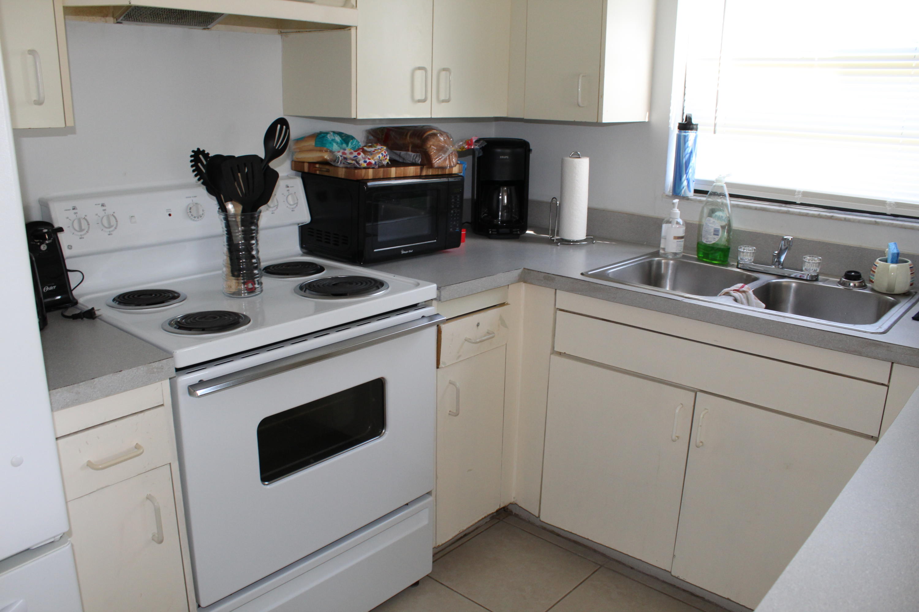 5175 Southeast Primrose Way Stuart, FL 34997 - Photo 13 of 41 IMG_0476