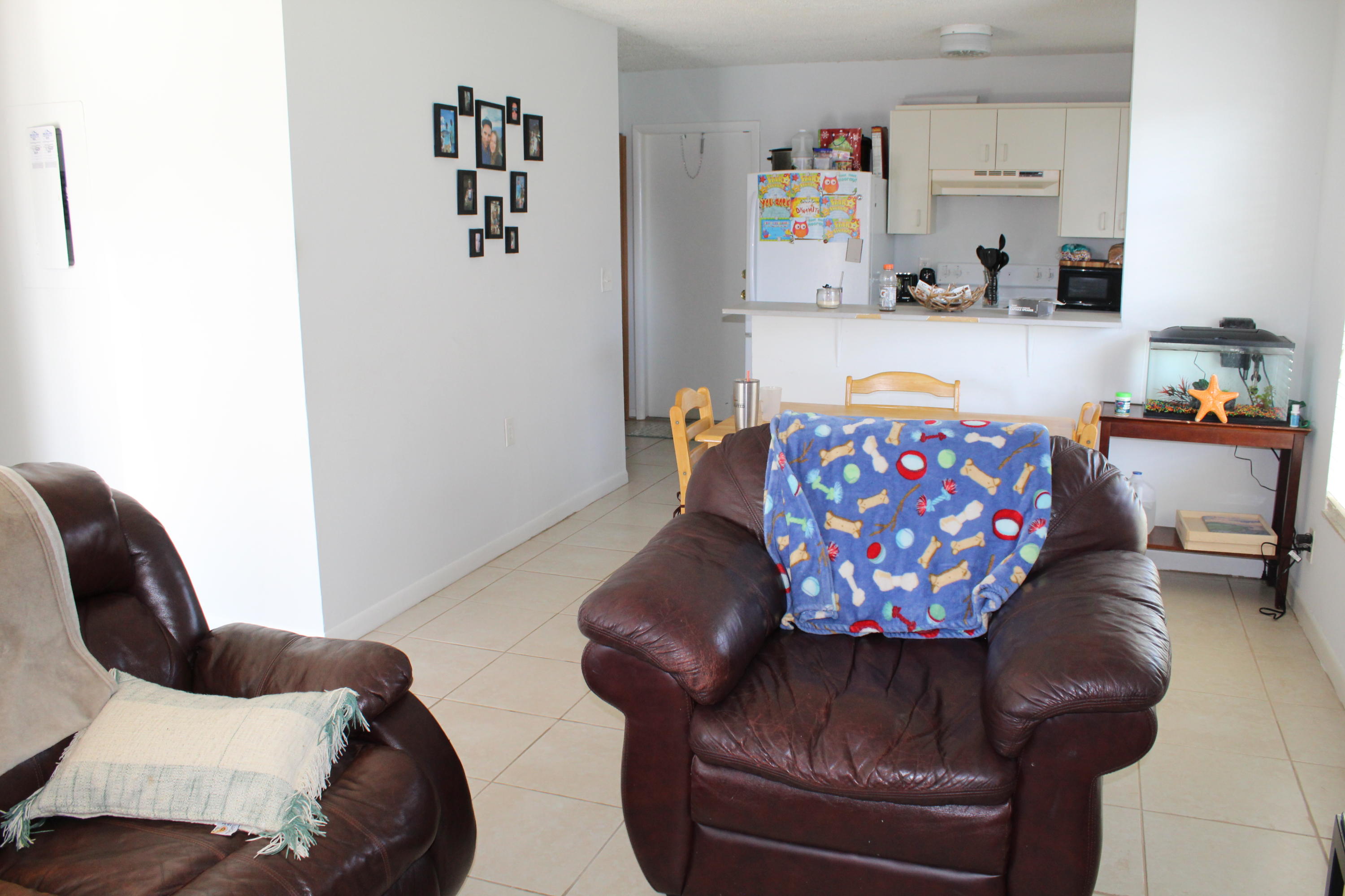 5175 Southeast Primrose Way Stuart, FL 34997 - Photo 9 of 41 IMG_0471