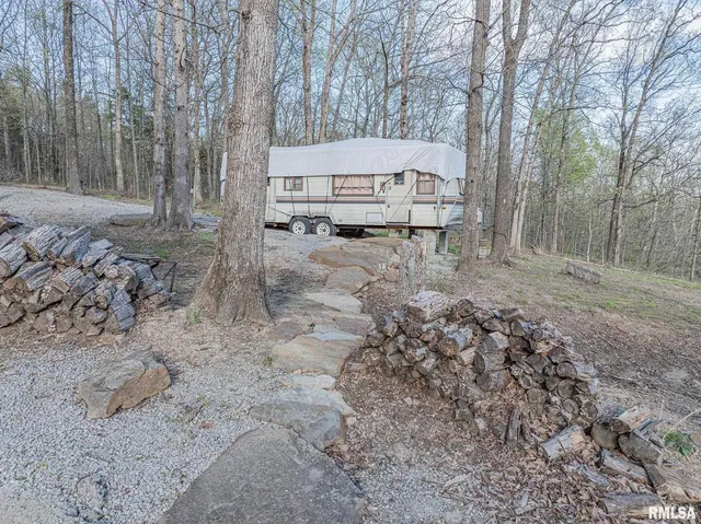 $170,000 | 565 Dutton Chapel Road, Herod, IL 62947