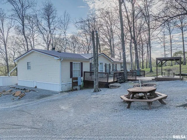 $170,000 | 565 Dutton Chapel Road, Herod, IL 62947