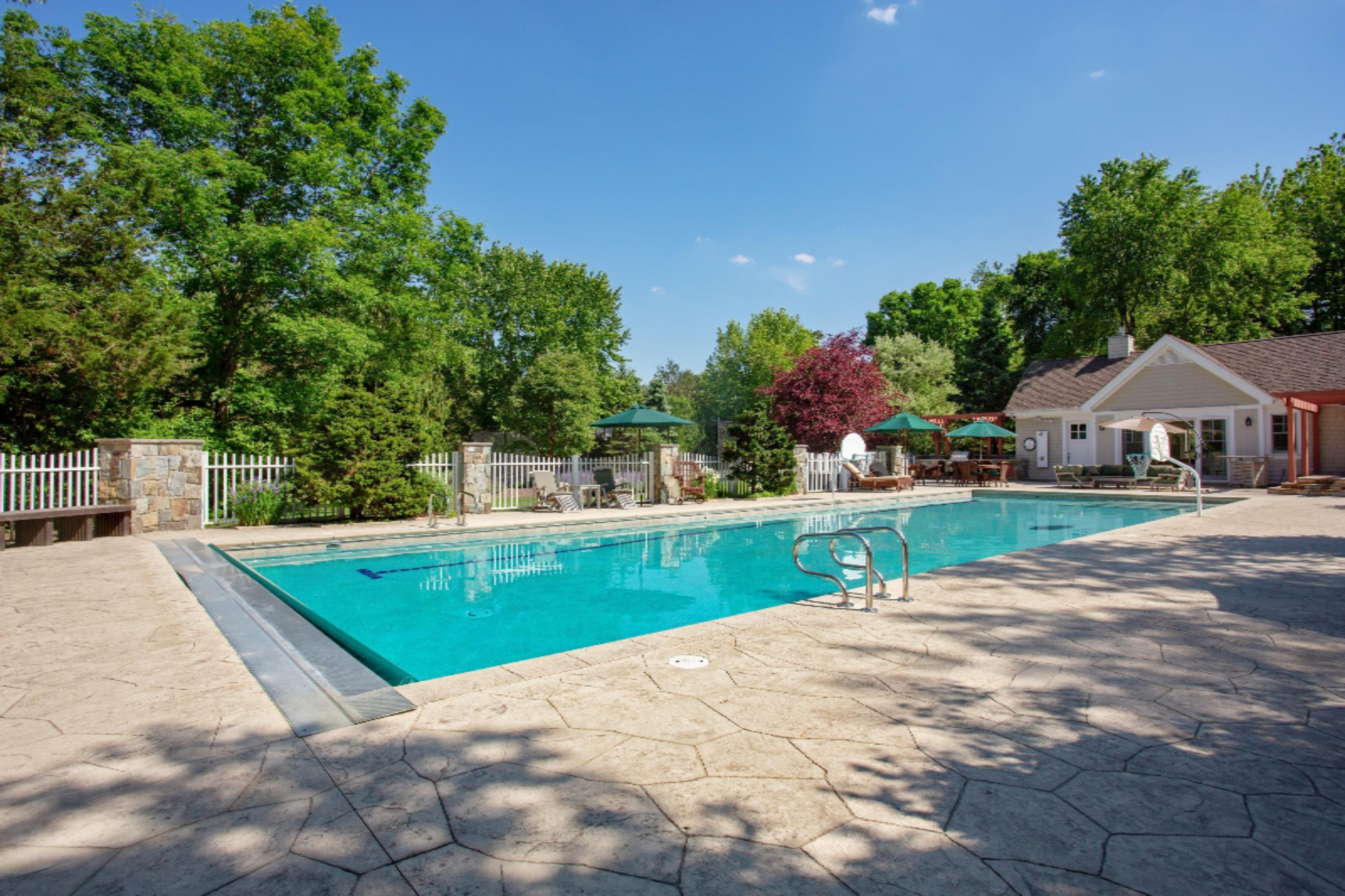 13592 Prairie Road Harbert, MI 49115 - Photo 46 of 65 Pool & Pool House