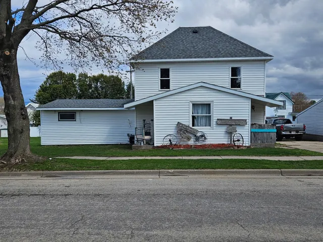 $175,000 | 555 Jefferson Street, Fennimore, WI 53809