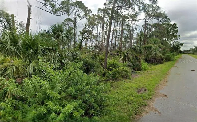 $18,000 | 15484 Whitehall Avenue, Port Charlotte, FL 33953