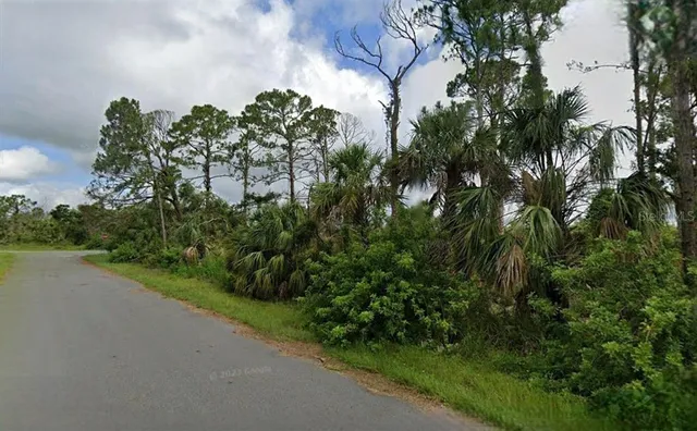 $18,000 | 15484 Whitehall Avenue, Port Charlotte, FL 33953