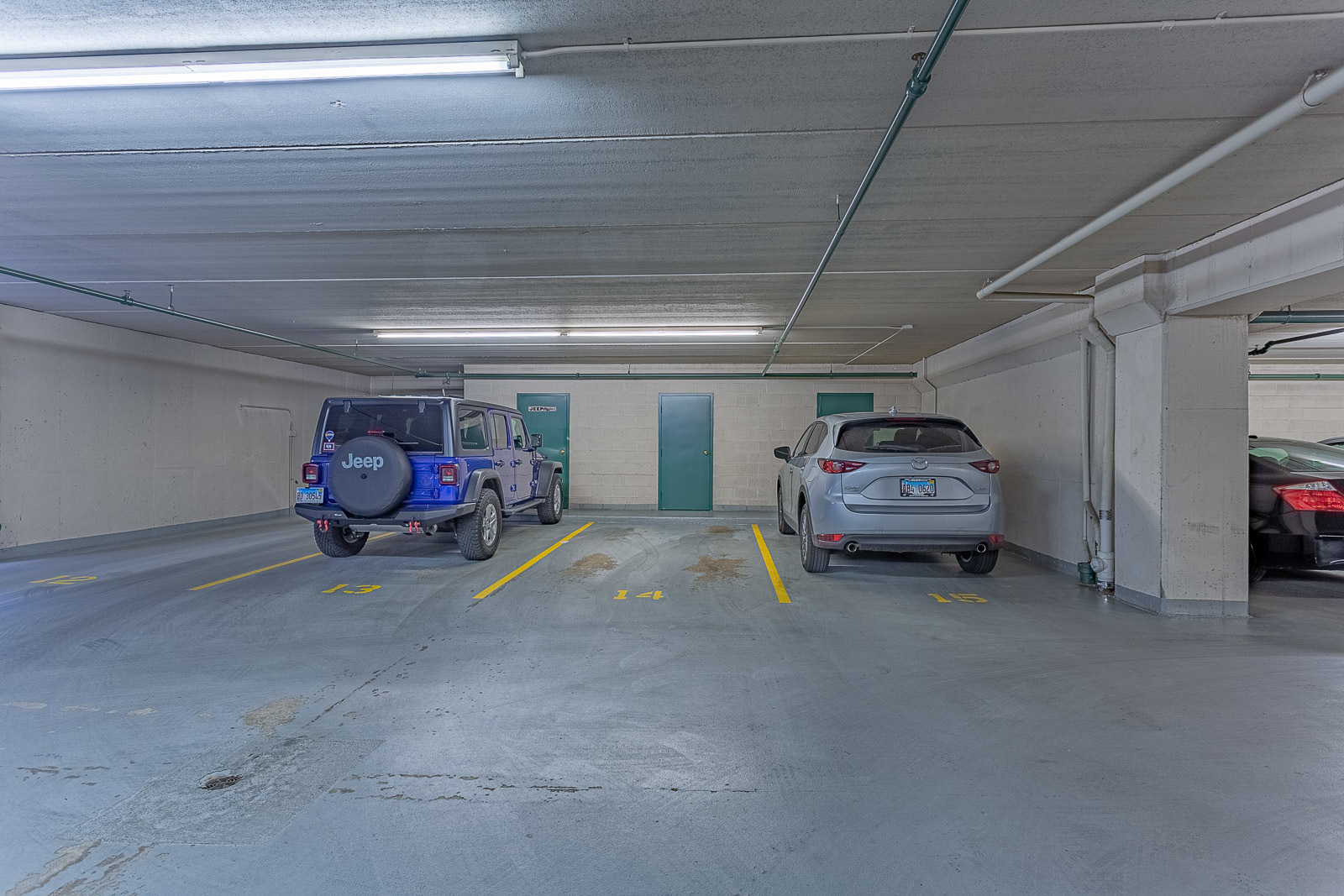 650 South River Road, Unit 807 Des Plaines, IL 60016 - Photo 16 of 16 a view of car garage