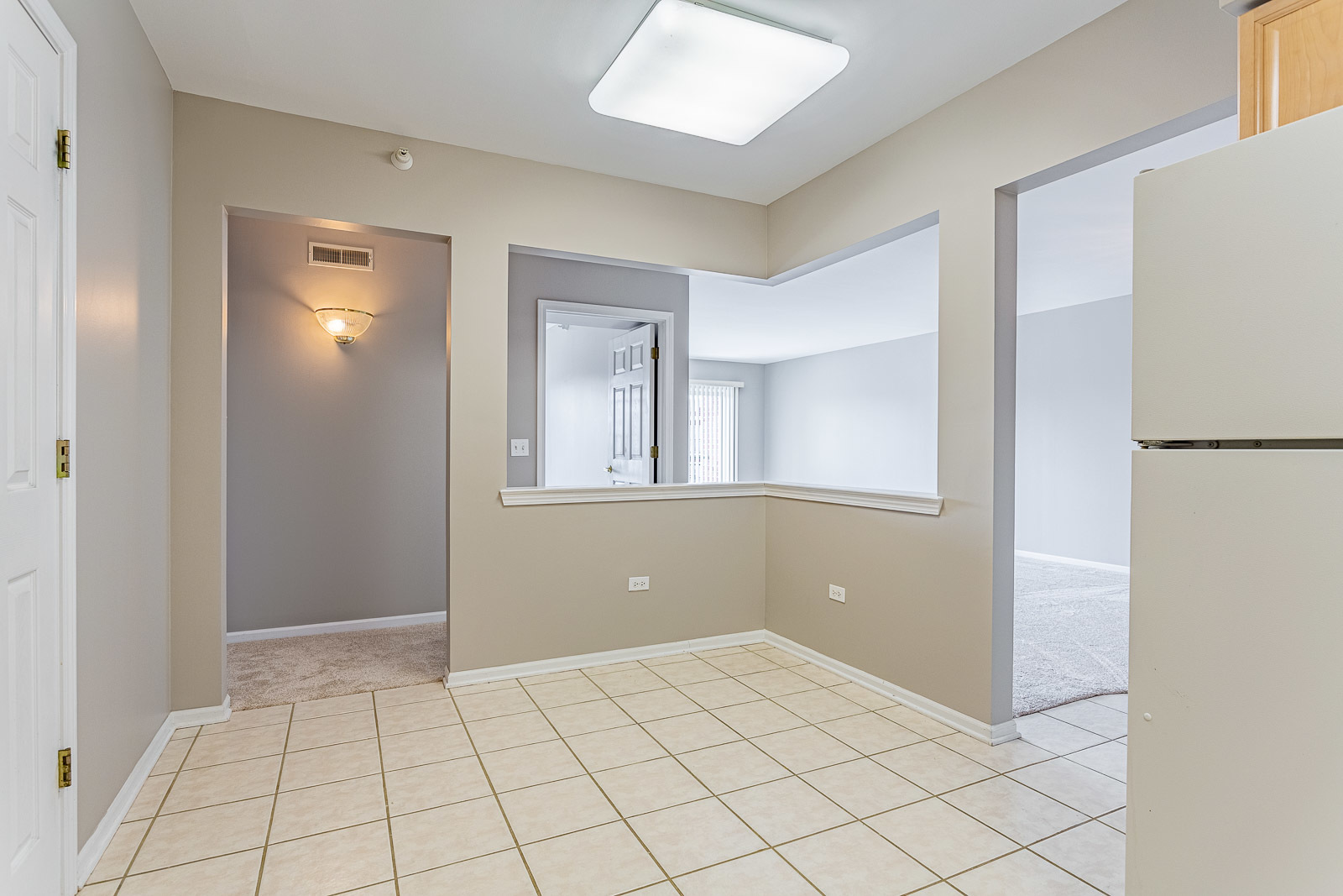 650 South River Road, Unit 807 Des Plaines, IL 60016 - Photo 8 of 16
