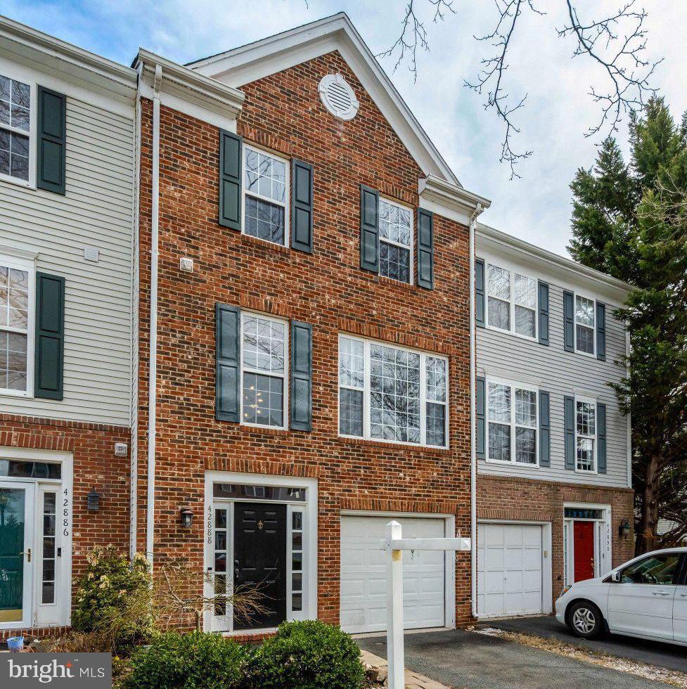 42888 Golf View Drive Chantilly, VA 20152 - Photo 29 of 29 a building view