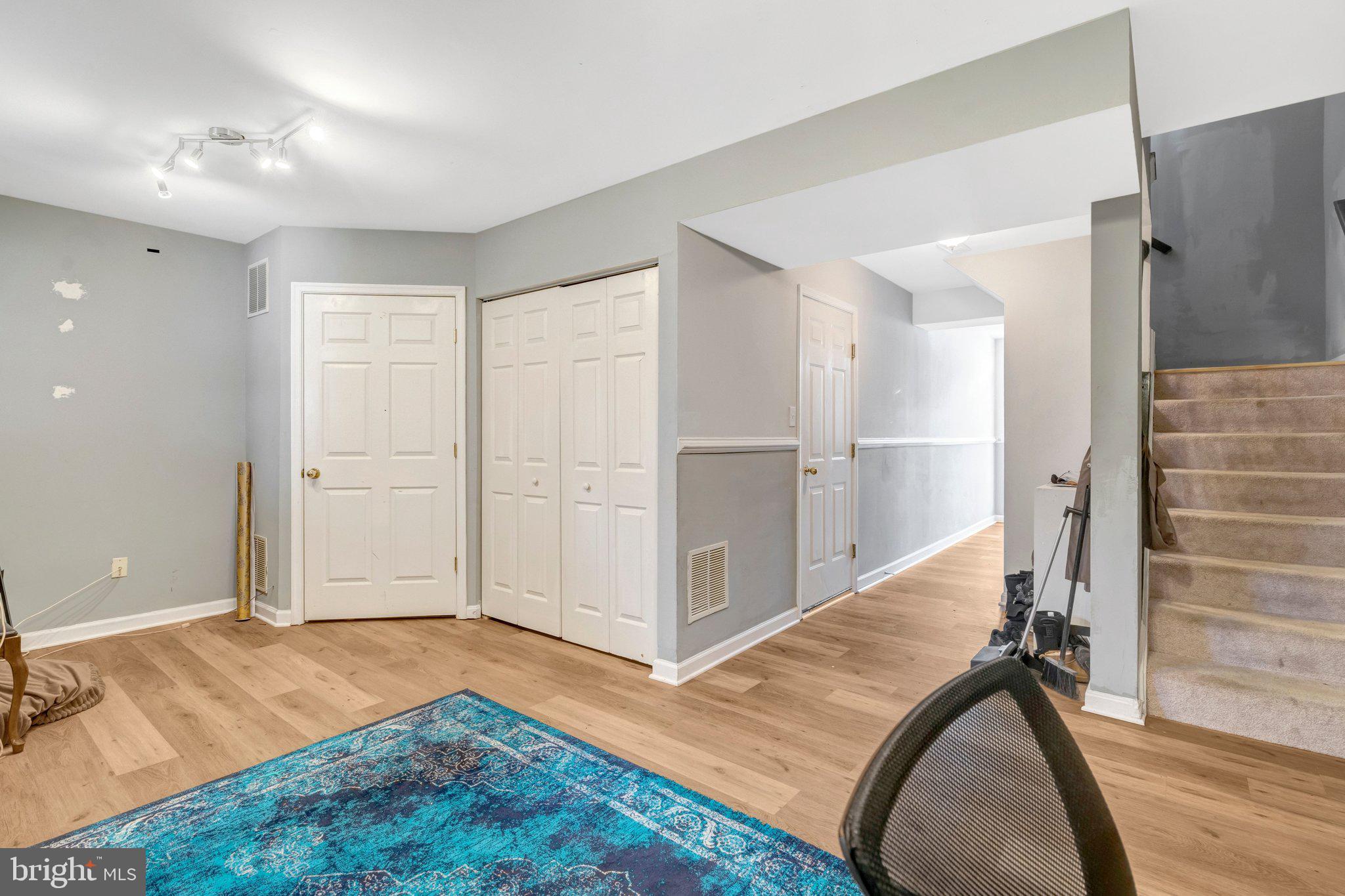 42888 Golf View Drive Chantilly, VA 20152 - Photo 5 of 29 a view of empty room
