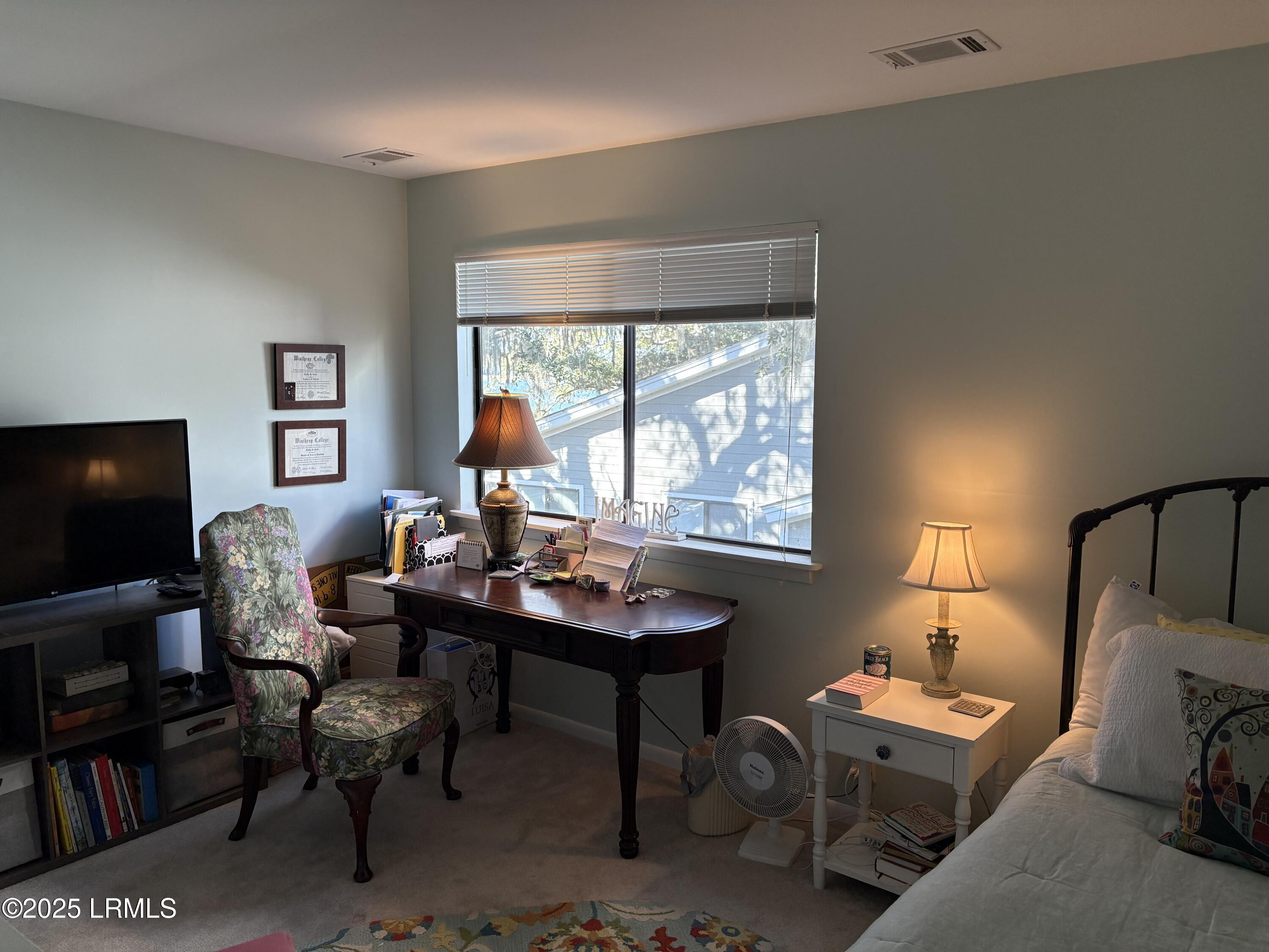 27 Colony Gardens Road, Unit B Beaufort, SC 29907 - Photo 20 of 40 Kathy Campbell - IMG_0508