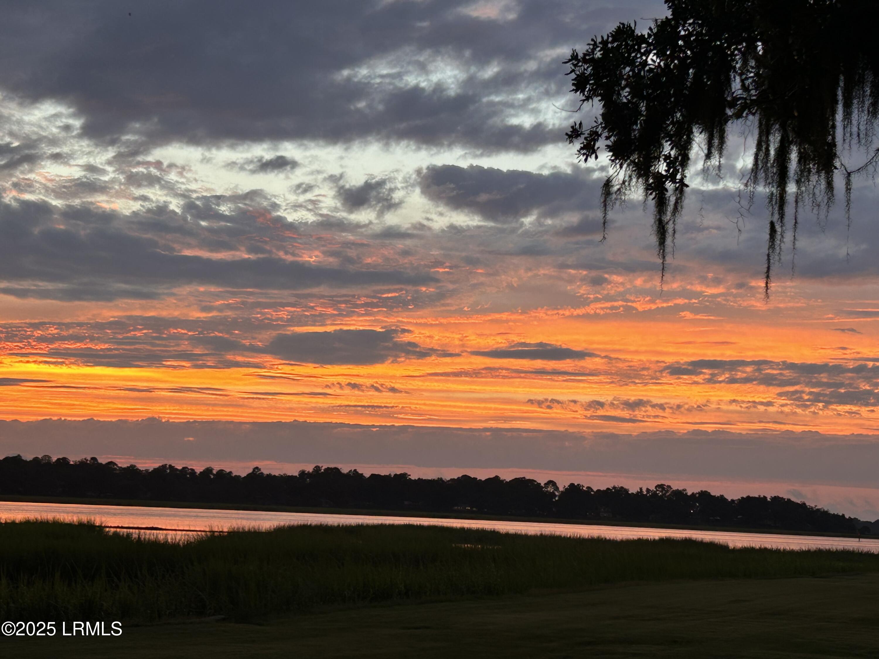 27 Colony Gardens Road, Unit B Beaufort, SC 29907 - Photo 24 of 40 Kathy Campbell - IMG_2769