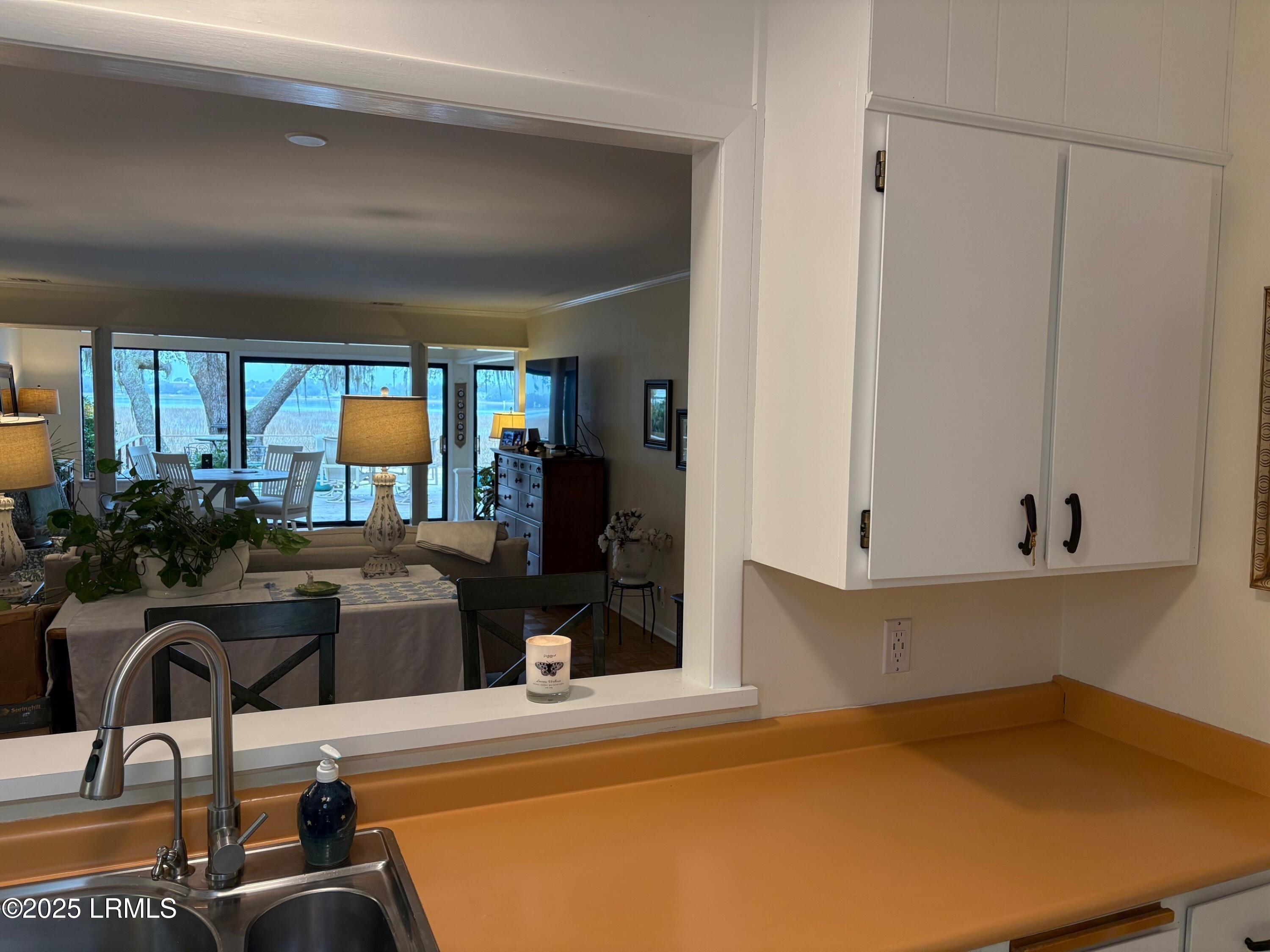 27 Colony Gardens Road, Unit B Beaufort, SC 29907 - Photo 8 of 40 2