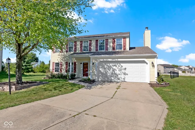 $299,900 | 3153 Kelsey Circle, Indianapolis, IN 46268
